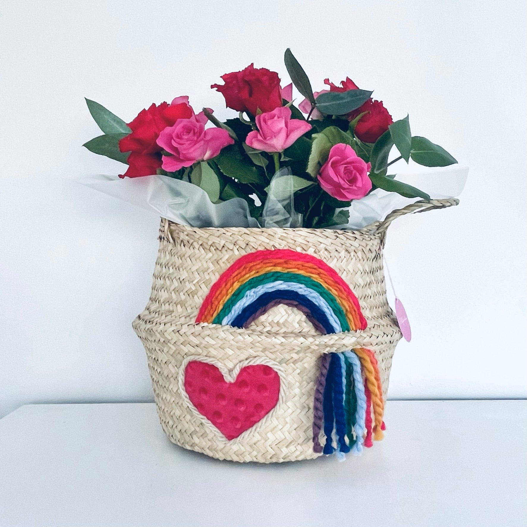 Rainbow and heart basket - Large